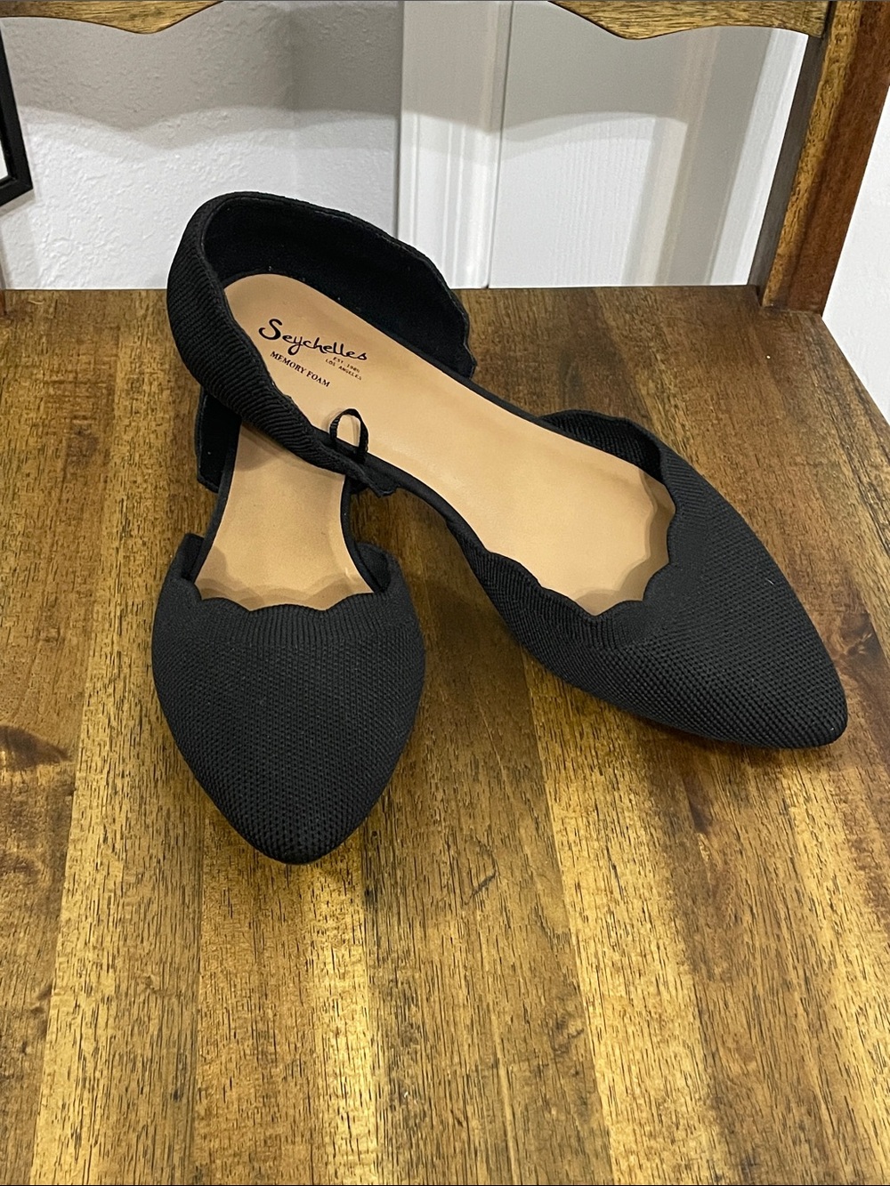 Seychelles Black Scalloped Pointed D'Orsay Flats